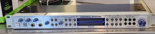 PreSonus - CENTRAL STATION PASSIVE STUDIO MONITOR CONTROL